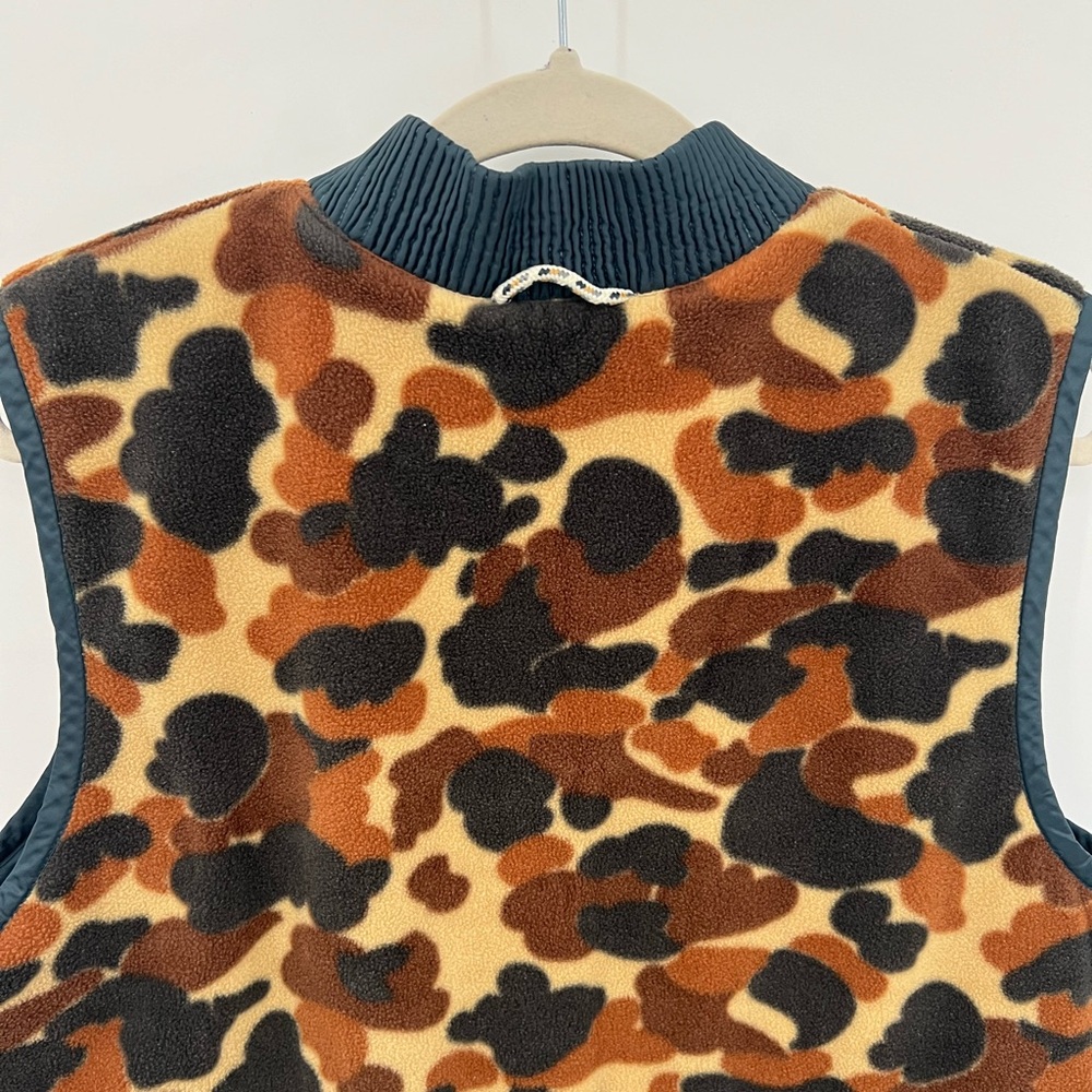 Columbia Reversible Camo Vest View 4